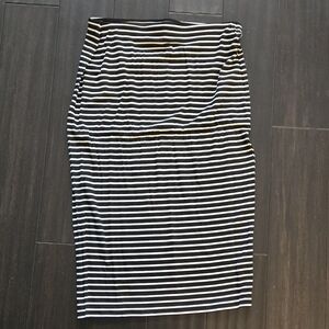 Old Navy Pencil Skirt